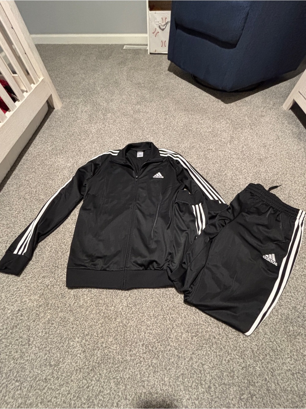 Adidas Men’s Black Three-Stripe Track Jacket and Pants Set (M)